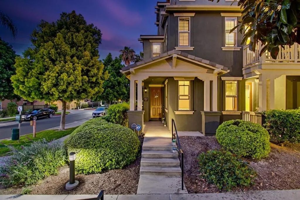 Photo of 1812 Lime Ct #4, Chula Vista, CA 91913 (MLS # 260009441)