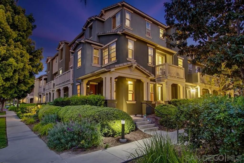 Photo of 1812 Lime Ct #4, Chula Vista, CA 91913 (MLS # 260009441)