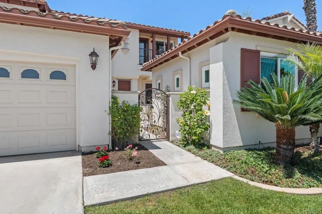 16381 Alipaz Court