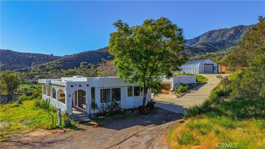 Photo of 18515 Penny Trail, Lake Elsinore, CA 92530 (MLS # SW26050729)