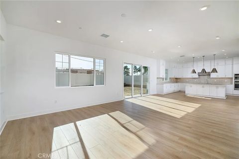 Tiny photo for 16033 Willow Court, Whittier, CA 90604 (MLS # OC25261309)