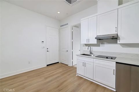 Tiny photo for 16033 Willow Court, Whittier, CA 90604 (MLS # OC25261309)