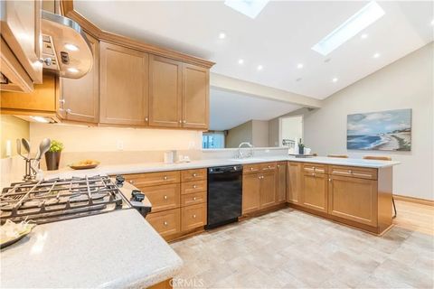 Tiny photo for 5833 Vesper Avenue, Sherman Oaks, CA 91411 (MLS # SR25245935)