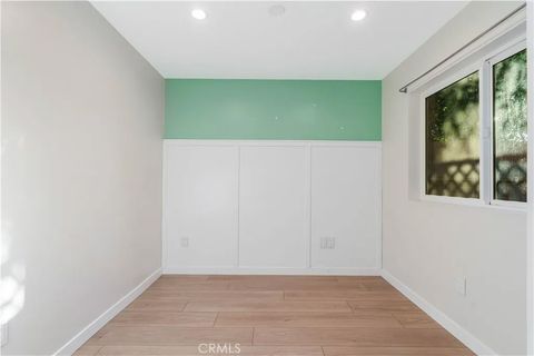 Tiny photo for 5833 Vesper Avenue, Sherman Oaks, CA 91411 (MLS # SR25245935)