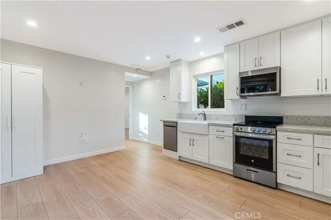 Tiny photo for 5833 Vesper Avenue, Sherman Oaks, CA 91411 (MLS # SR25245935)
