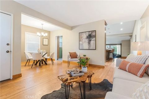 Tiny photo for 5833 Vesper Avenue, Sherman Oaks, CA 91411 (MLS # SR25245935)
