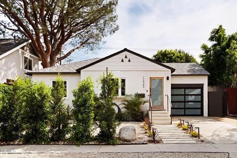 17922 Martha Street Los Angeles CA 91316