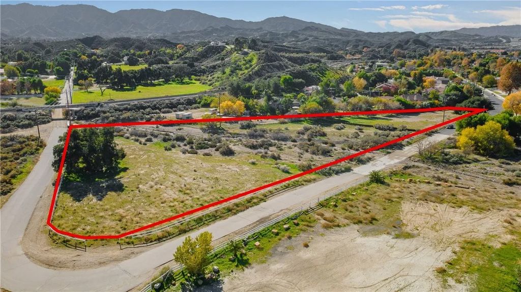 Photo of 0 Lost Canyon Rd, Canyon Country, CA 91387 (MLS # SR25276399)