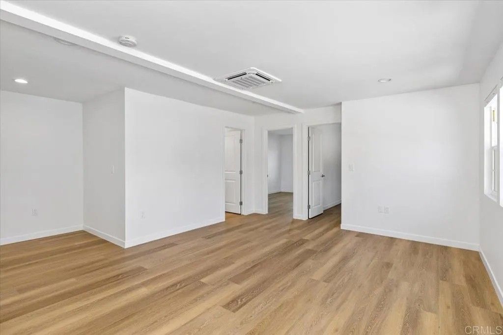 Photo of 406 S Cleveland St, Oceanside, CA 92054 (MLS # NDP2600623)