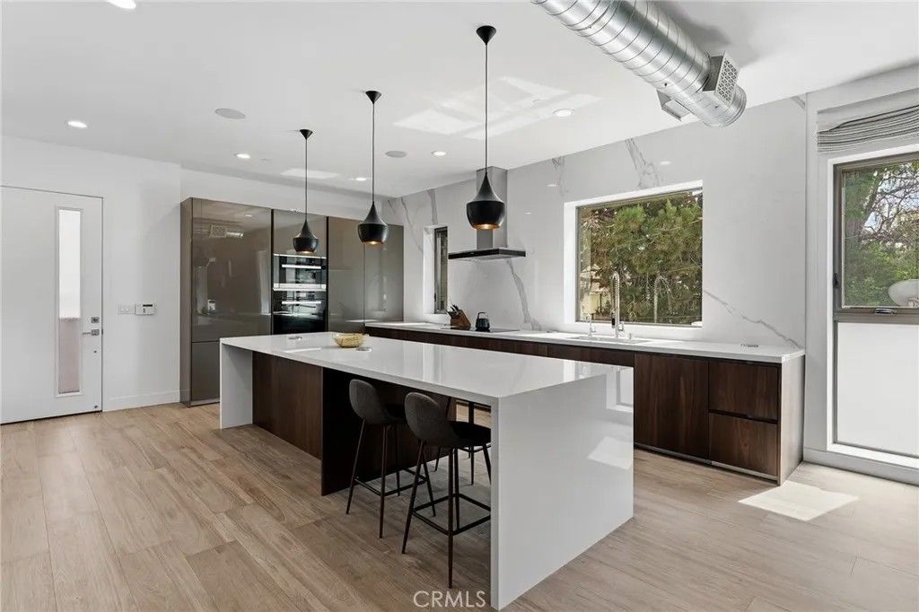 Photo of 4141 Duquesne Avenue #4, Culver City, CA 90232 (MLS # SR26075964)