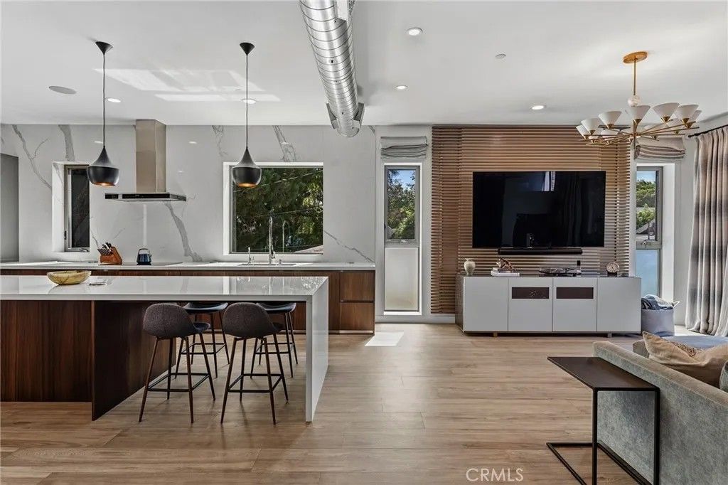 Photo of 4141 Duquesne Avenue #4, Culver City, CA 90232 (MLS # SR26075964)