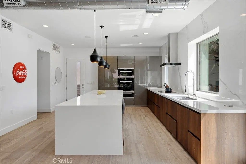 Photo of 4141 Duquesne Avenue #4, Culver City, CA 90232 (MLS # SR26075964)