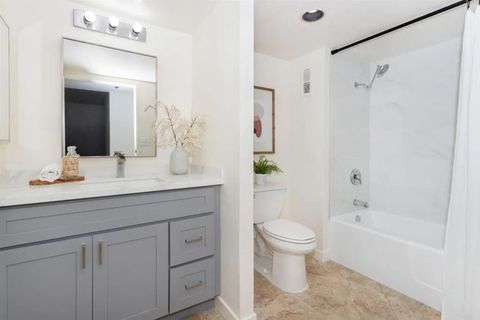 Tiny photo for 1333 8Th Avenue #403, San Diego, CA 92101 (MLS # NDP2511281)