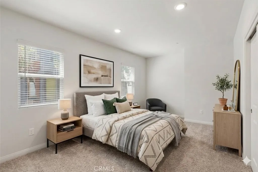 1212 Ironsides Lane