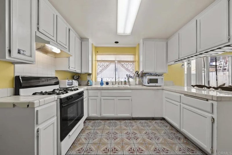 5542 Sun Lane