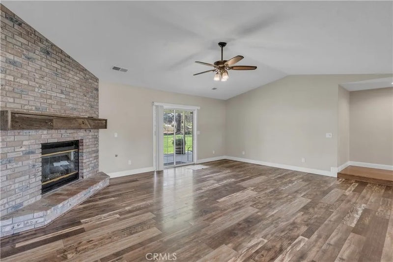 2850 Woodbury Court