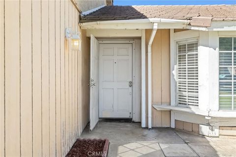 Tiny photo for 1289 Biltmore Circle, Corona, CA 92882 (MLS # AR25244475)