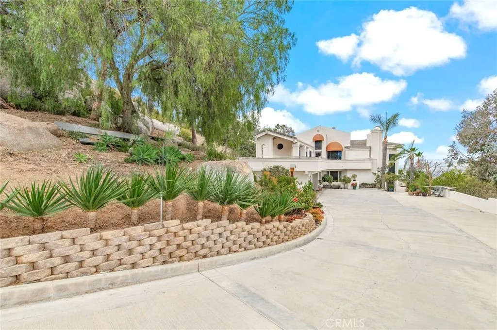 7440 Live Oak Dr.