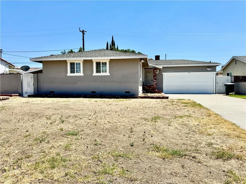 1906 W Kenoak Drive