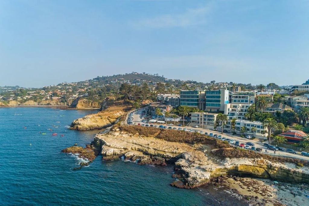 Photo of 1219 Coast Blvd #5, La Jolla, CA 92037 (MLS # 250035004)