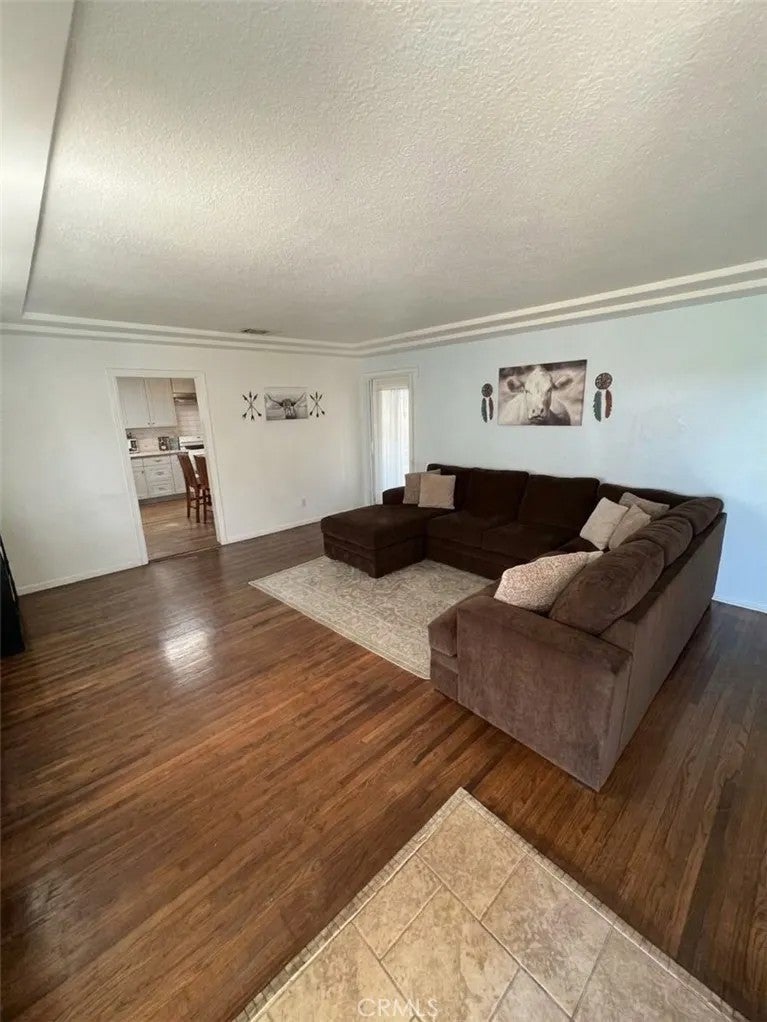 549 S Del Norte