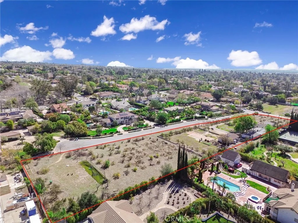 705 Pomello Drive