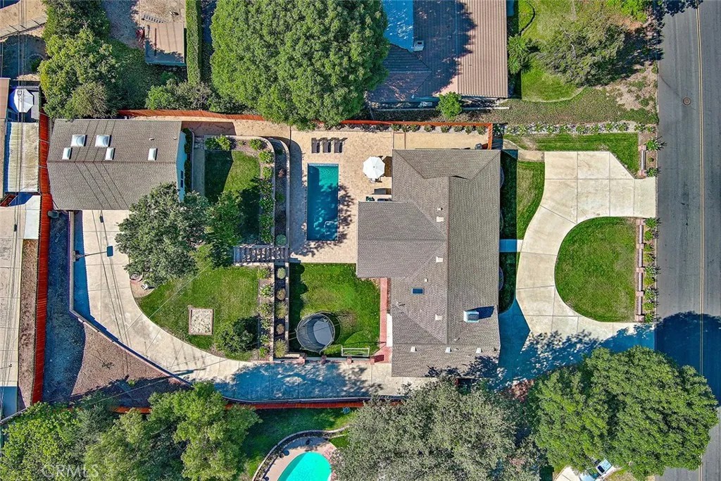 843 Encino Vista Drive