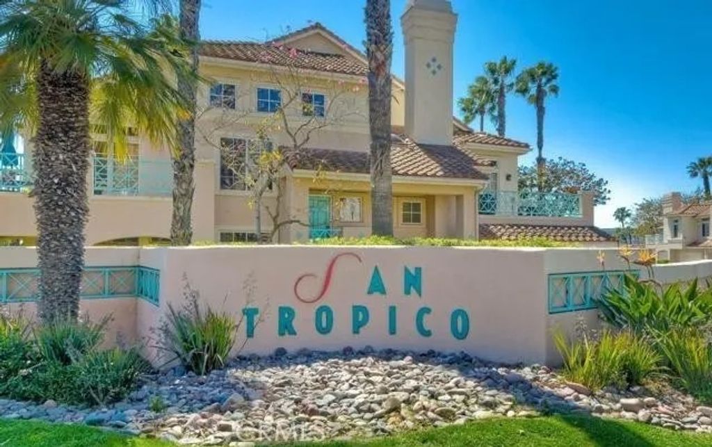 Photo of 12696 Springbrook #c Dr, San Diego, CA 92128 (MLS # SR26062963)