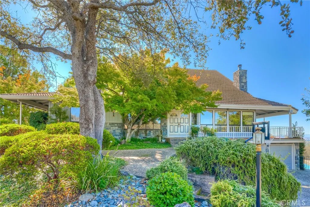 3 Lemon Hill Court