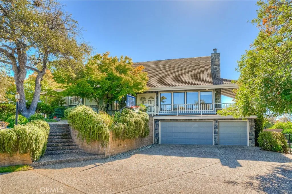 3 Lemon Hill Court