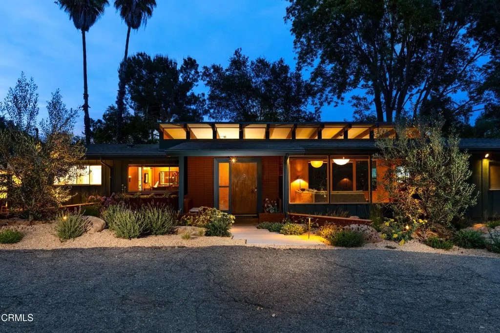2046 Los Encinos Road