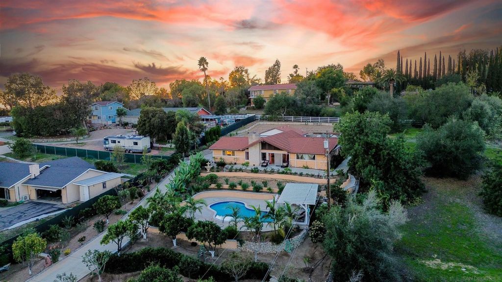 Photo of 732 Hamilton Lane, Fallbrook, CA 92028 (MLS # 250041897)