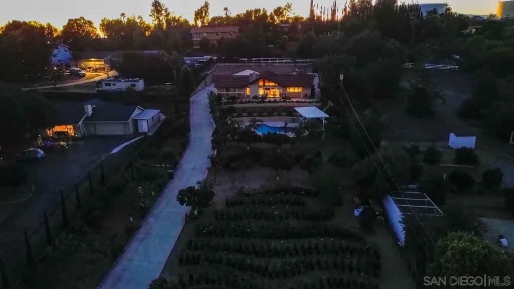 Photo of 732 Hamilton Lane, Fallbrook, CA 92028 (MLS # 250041897)