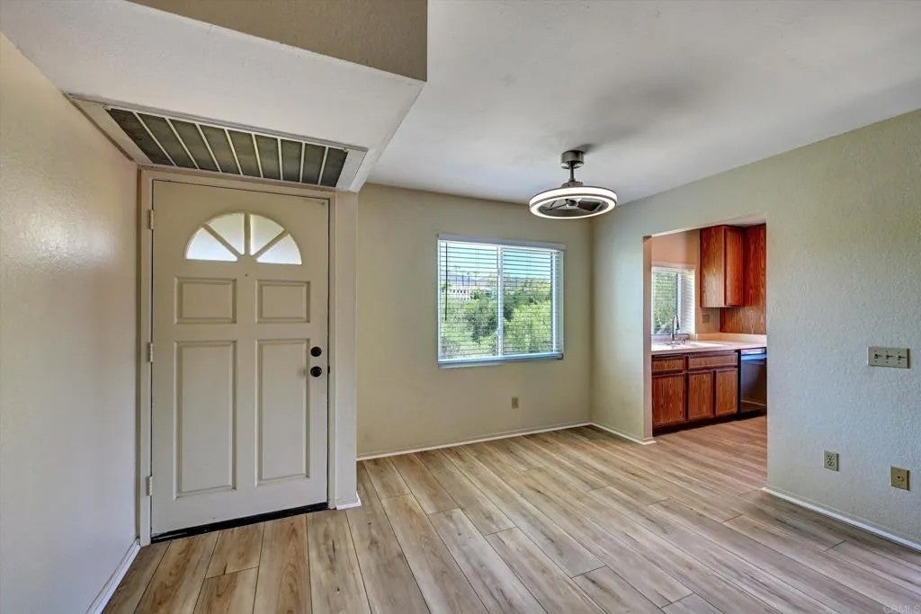 13238 Wimberly Square 194
