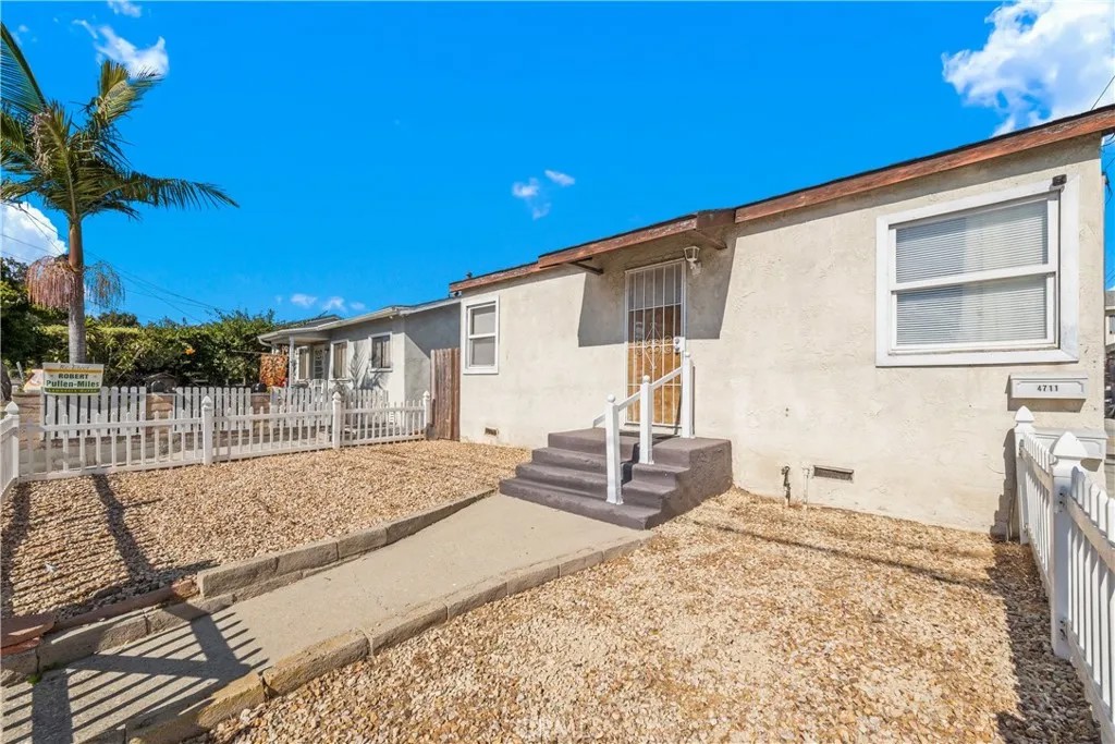 4711 W 165th Street