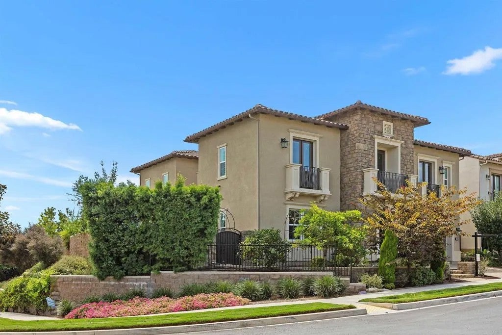 4721 BORDEN COURT