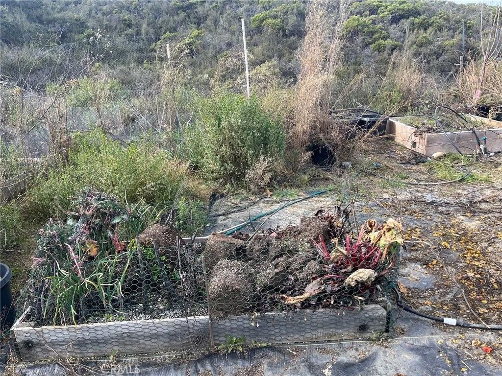 Photo of 8445 Old Dirt Rd, Kelseyville, CA 95451 (MLS # LC26028575)