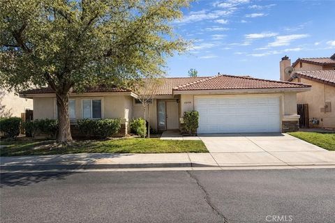 Photo of 40150 Cantara Dr, Palmdale, CA 93550 (MLS # SR26067079)