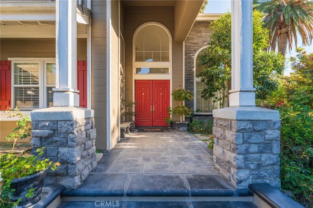 435 S Estate Drive