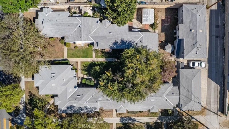600--606 E Providencia Avenue