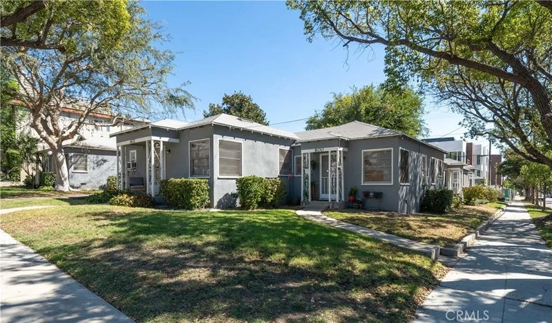 600--606 E Providencia Avenue