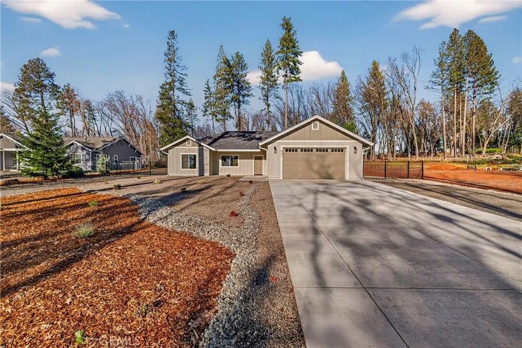 Photo of 941 Thomasson Ln, Paradise, CA 95969 (MLS # SN26000441)