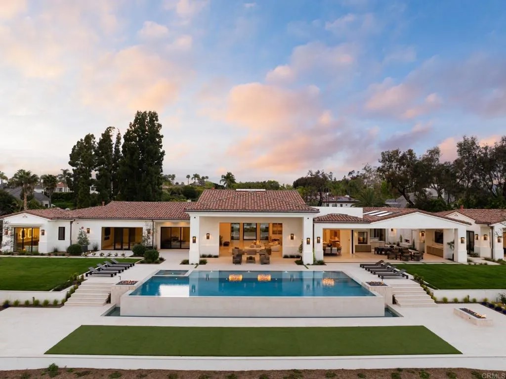 6497 Calle Del Alcazar