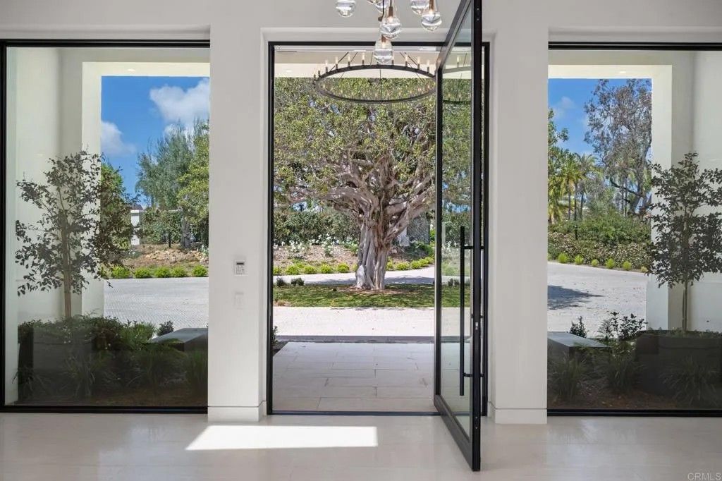 Photo of 6497 Calle Del Alcazar, Rancho Santa Fe, CA 92067 (MLS # NDP2602943)