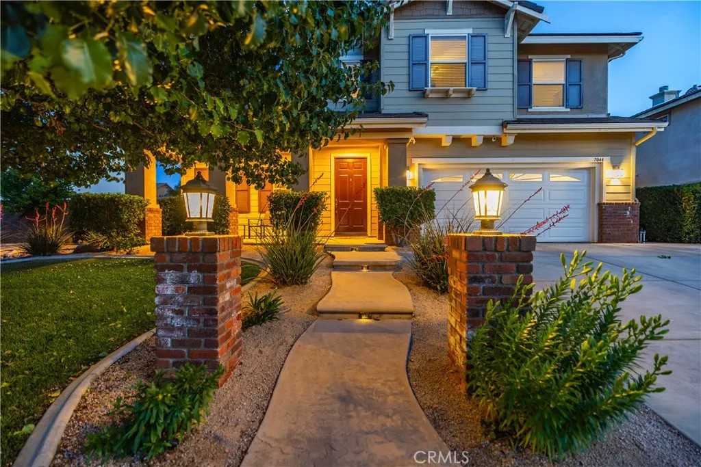 7044 Lyric Avenue