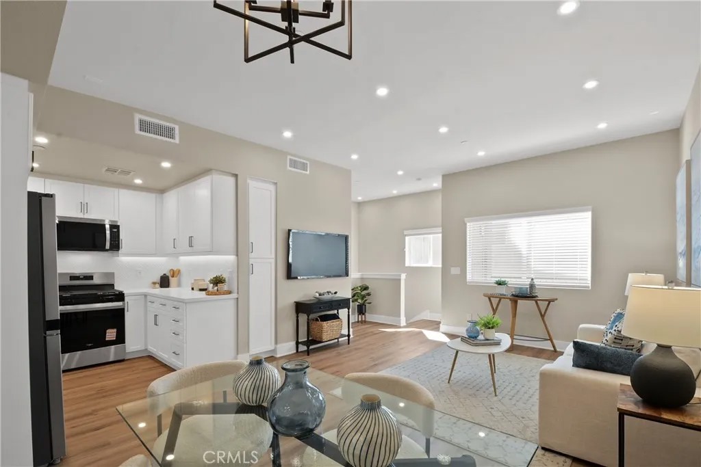 18090 Prairie Avenue 101