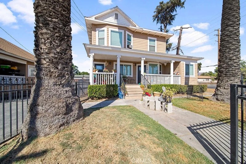 708 W 9th Street
