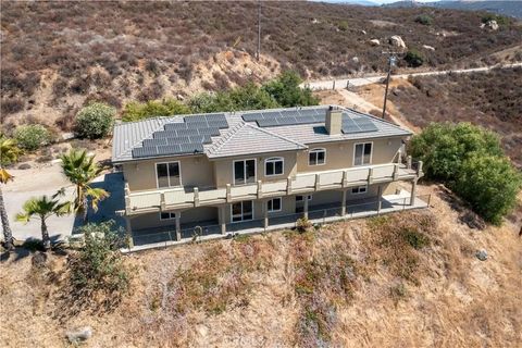 Photo of 19075 Caesar Drive, Ramona, CA 92065 (MLS # PW25216283) Photo of 19075 Caesar Drive, Ramona, CA 92065 (MLS # PW25216283)