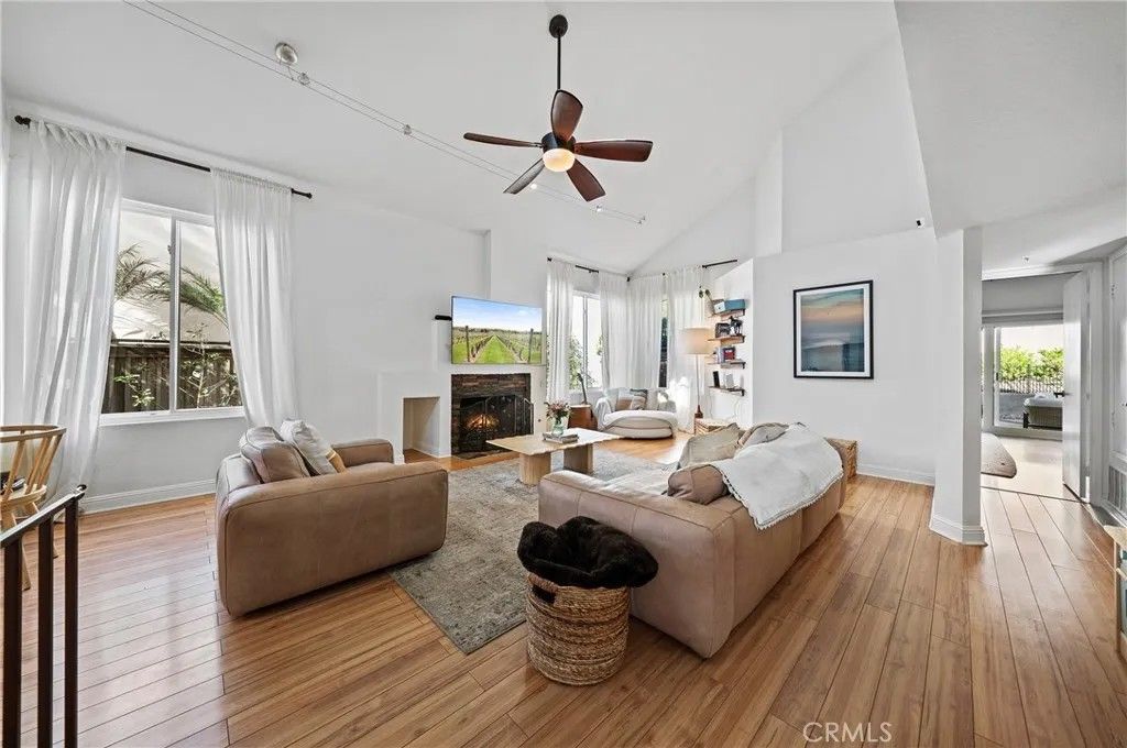 Photo of 73 Calle Sol, San Clemente, CA 92672 (MLS # OC25272680)