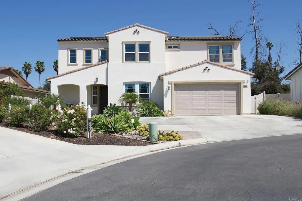 1564 Manzanita Hollows Lane